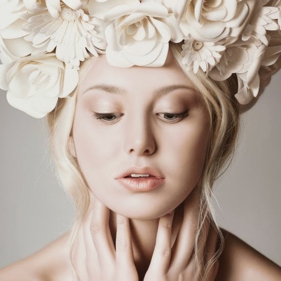 As incríveis pinturas hiper-realistas de mulheres fashion de Anna Halldin Maule Anna Halldin Maule pinturas hiper-realistas mulheres fashion impressionantes