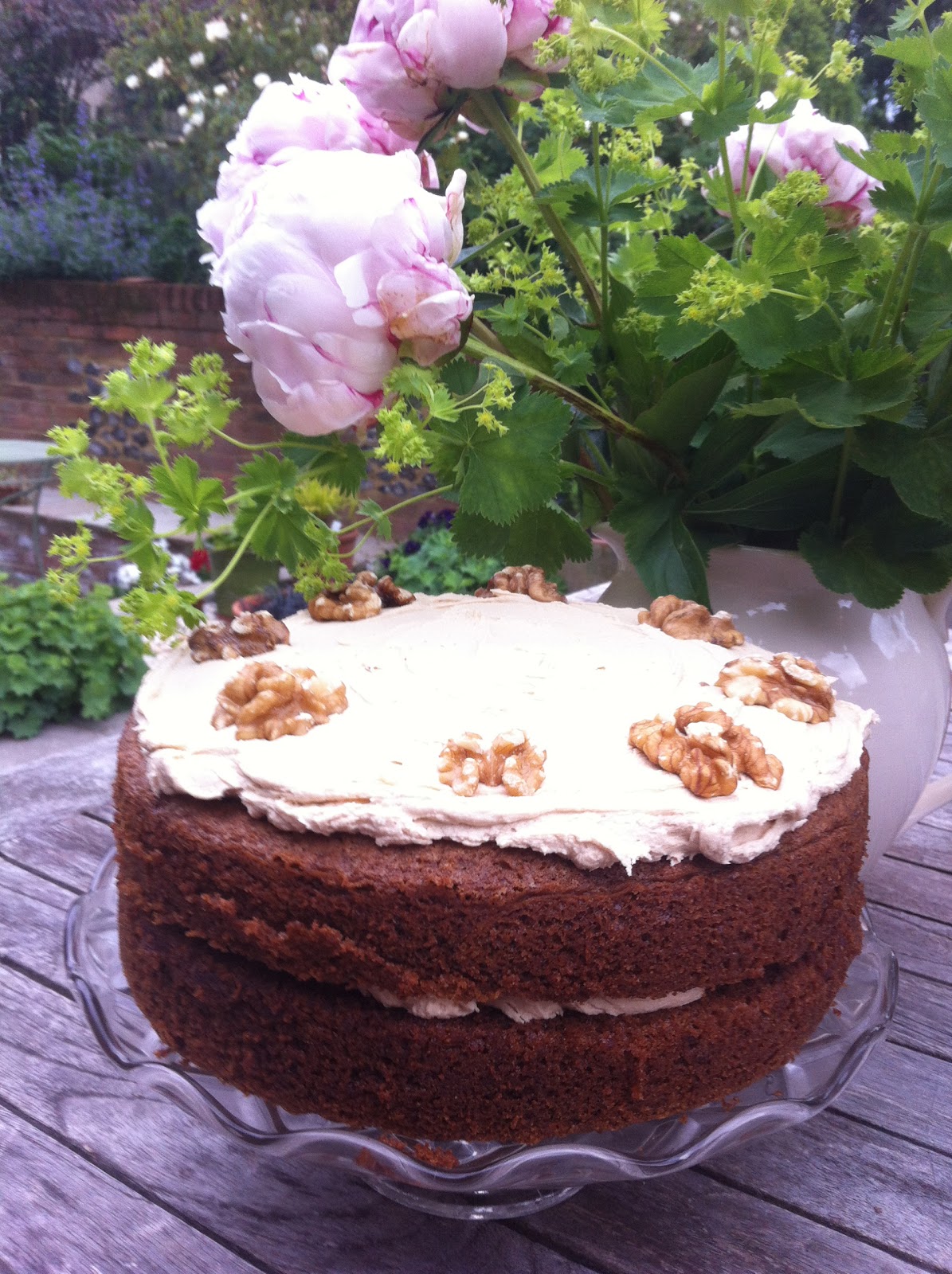 Aga Girls Coffee and walnut cake.