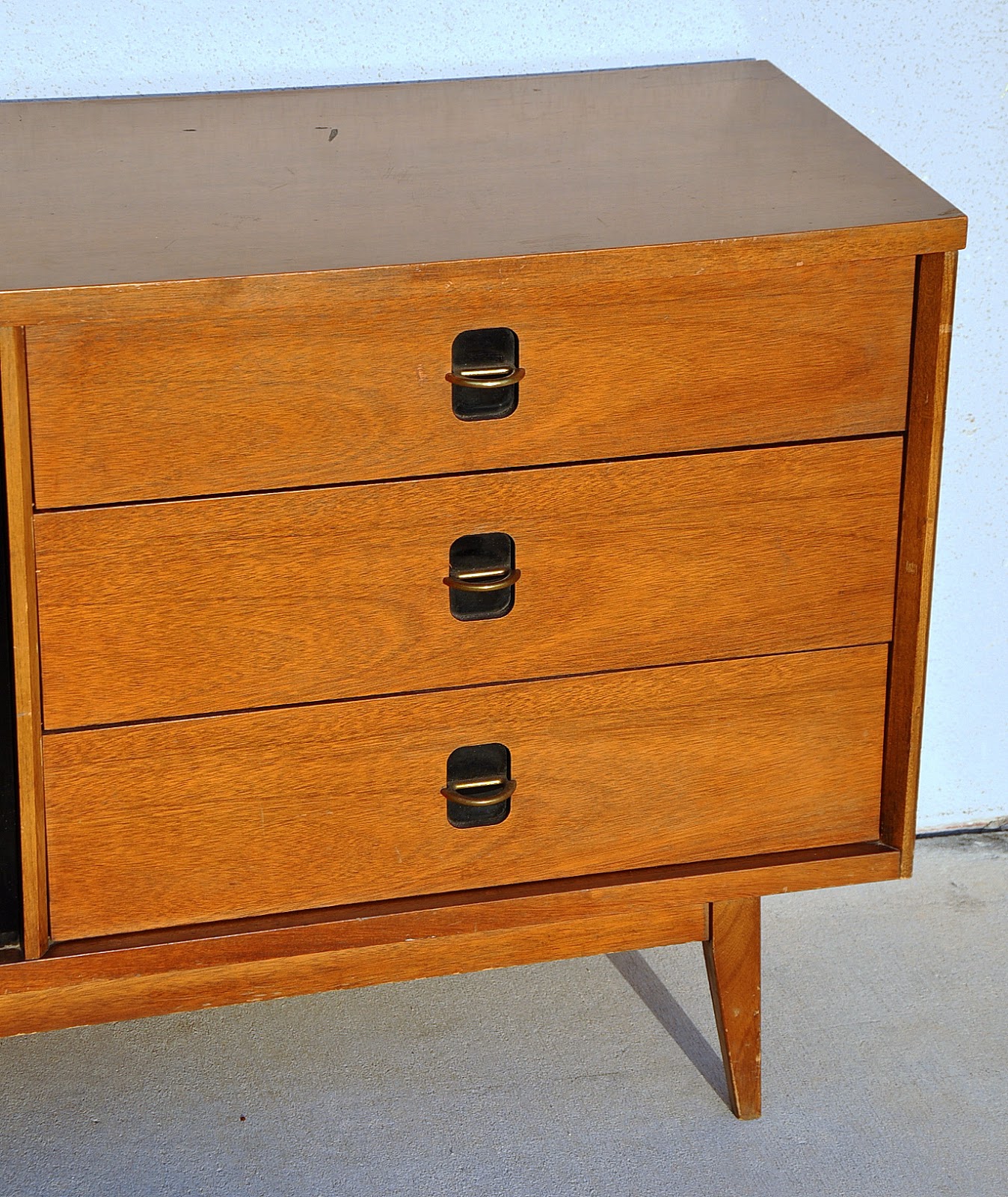 Modern Walnut Dining Room Tables Mid Century Modern Bassett Triple Dresser / Credenza