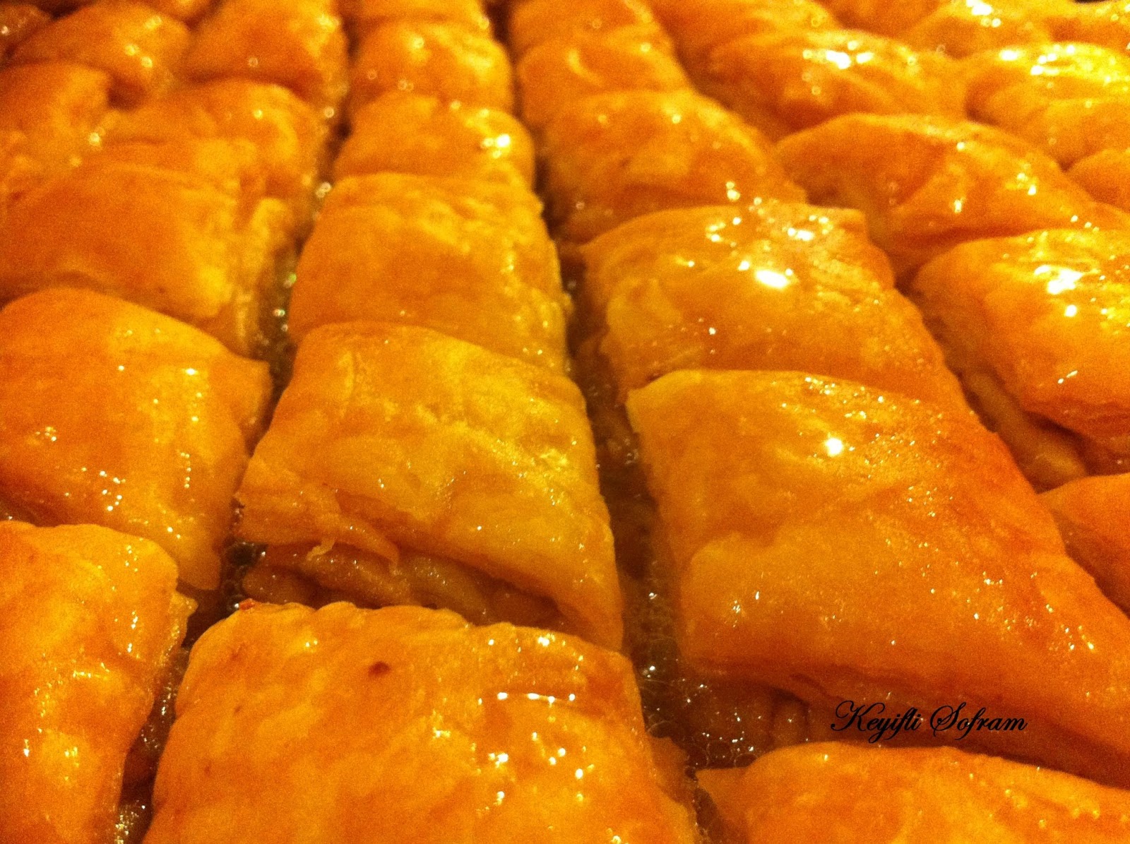 KEYİFLİ SOFRAM EV BAKLAVASI