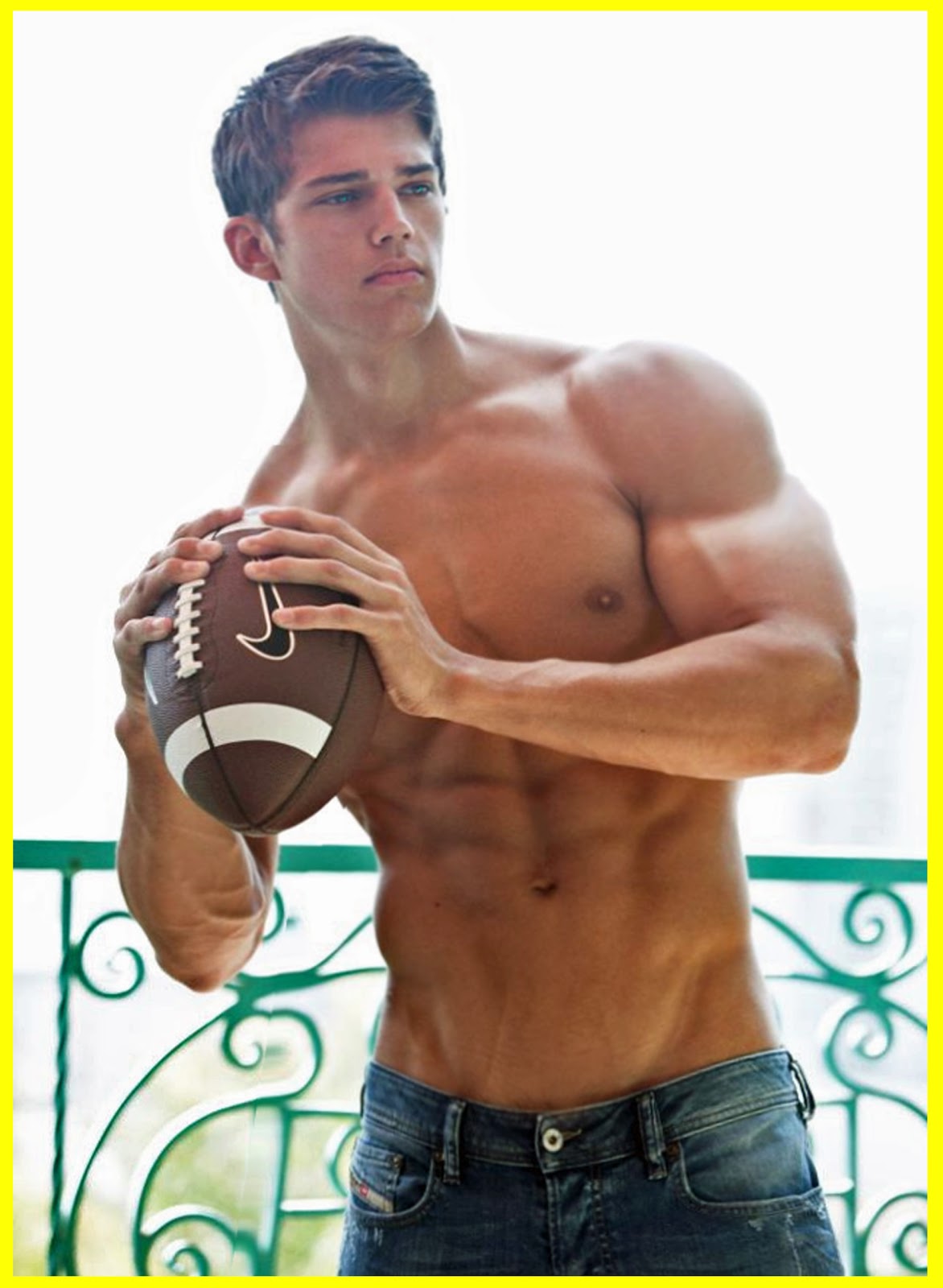 Young muscle stud