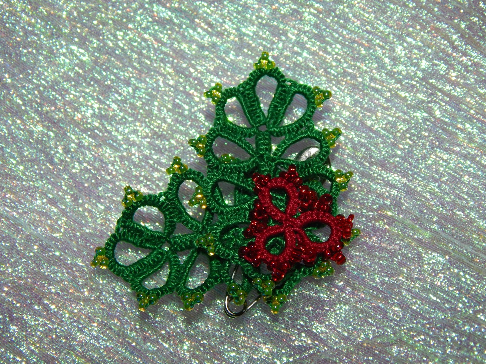 Carollyn's Tatting Blog Tatted Lace Christmas Holly Brooch