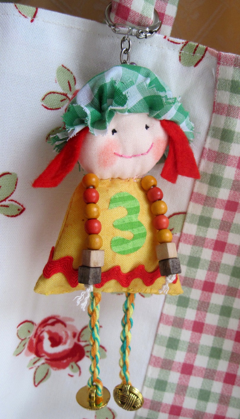 Flutterby Patch Scrap bag dollies FREE sewing pattern