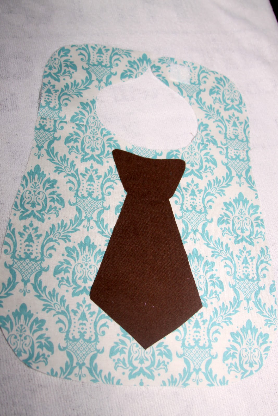 This Momma's Journey The Tie Bib Tutorial