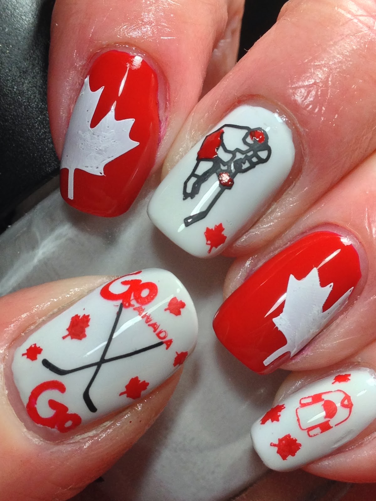 Canadian Nail Fanatic Olympic Nails...Men's Hockey Takes Gold!