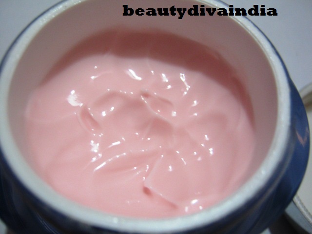LAKME PERFECT RADIANCE INTENSE WHITENING NIGHT REPAIR CRÈME- REVIEW