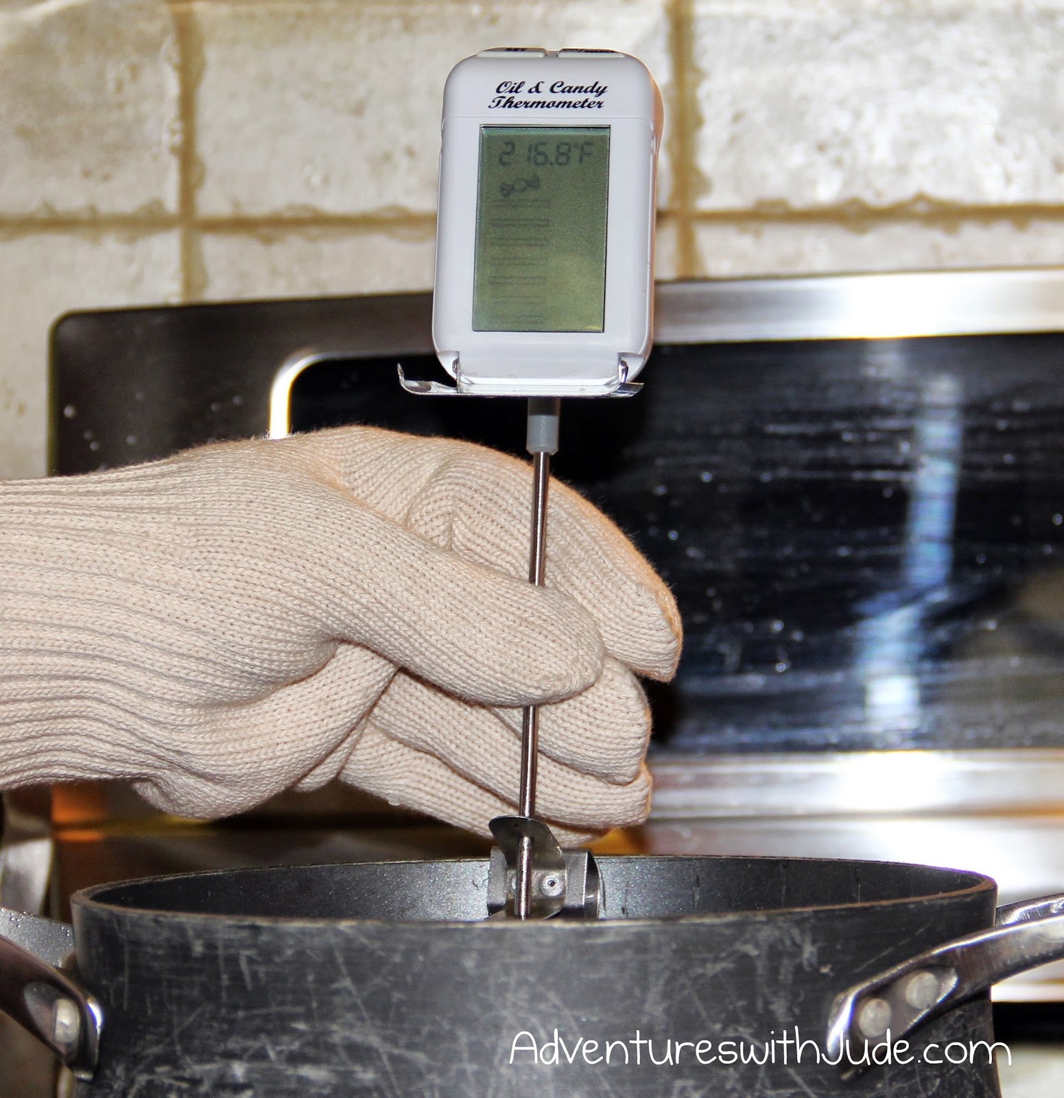 Adventures with Jude: Strawberry Juice Marshmallows