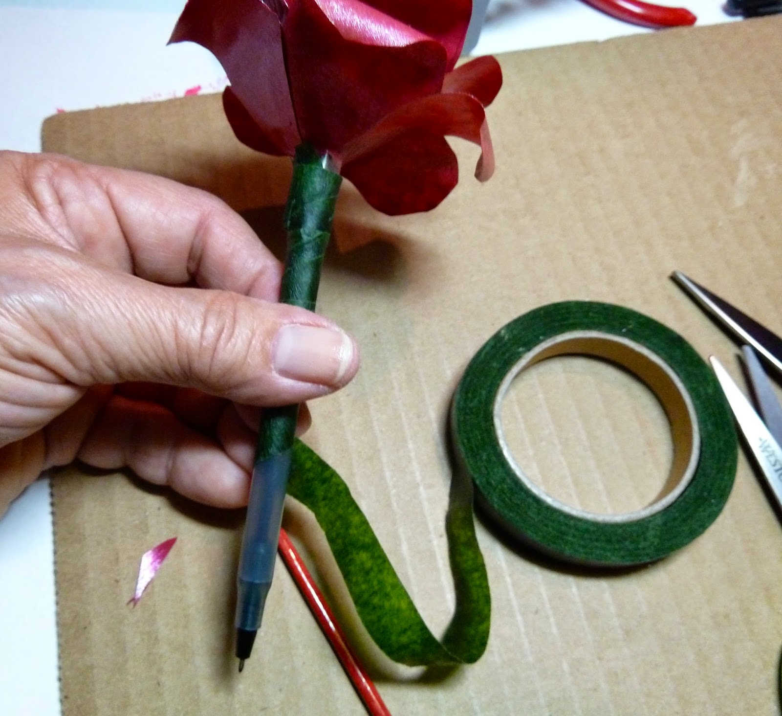 Make it easy crafts Recycled brown paper bag rose pens