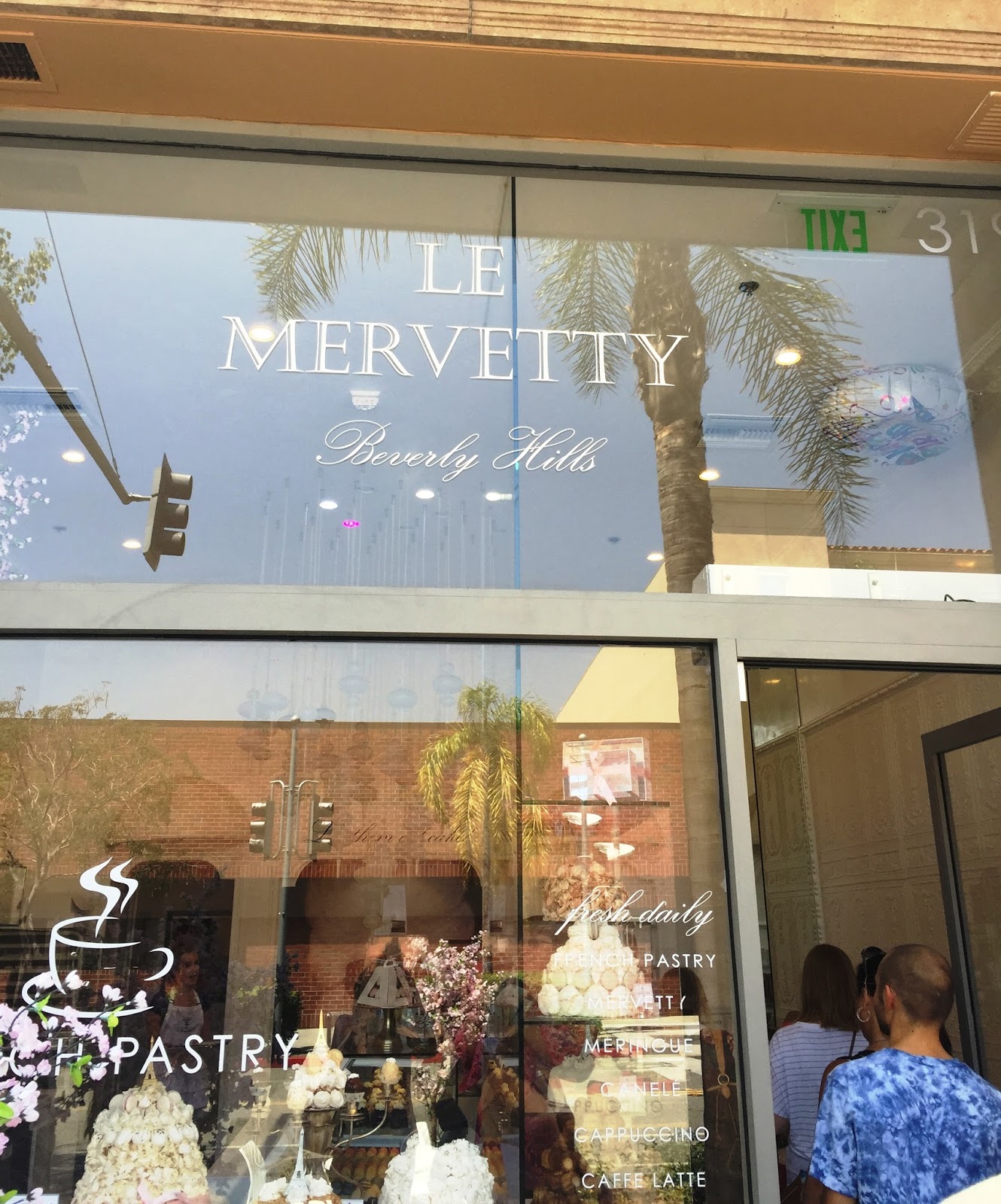 Souvenir Chronicles BEVERLY HILLS PART I CHOCOLATE TOUR