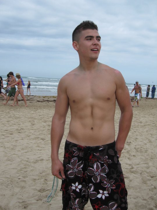 The Argyled Blogfairy ♦♦♦: Guys Gone Wild