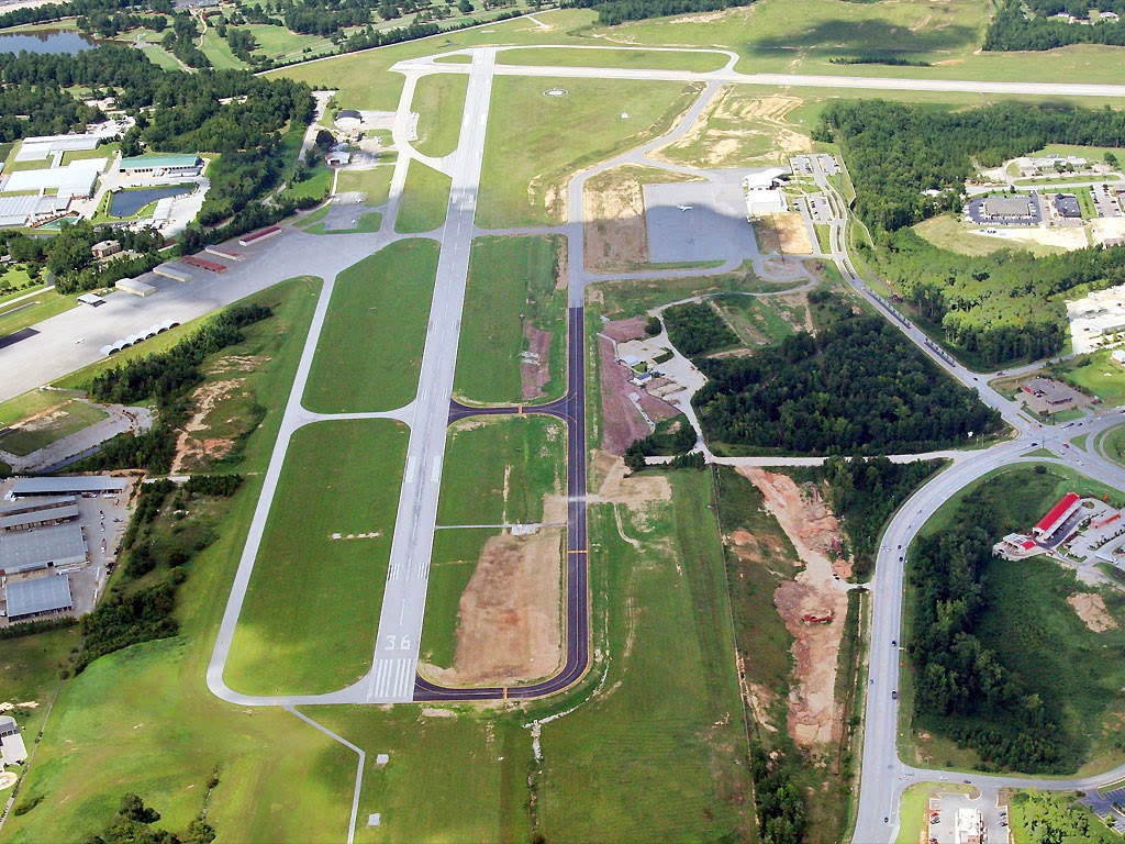 Garver ACEC Recognizes Garver for Auburn Airport Project