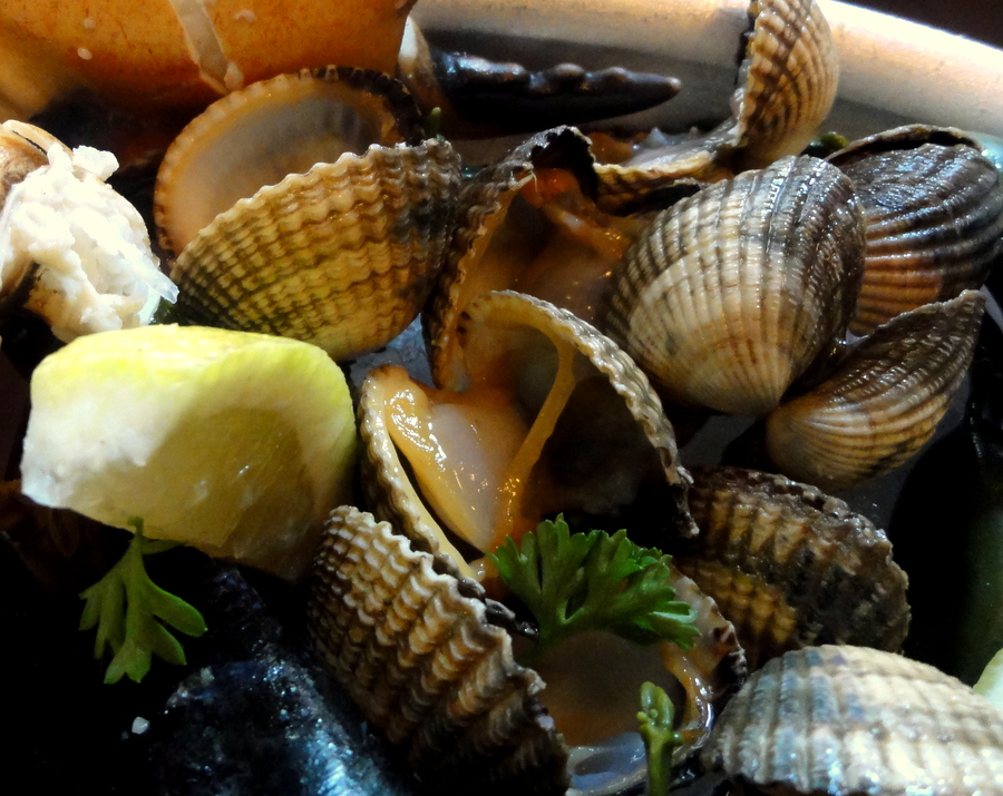 TRAVEL AND LIFESTYLE DIARIES Plateau Fruits de Mer at Lucius