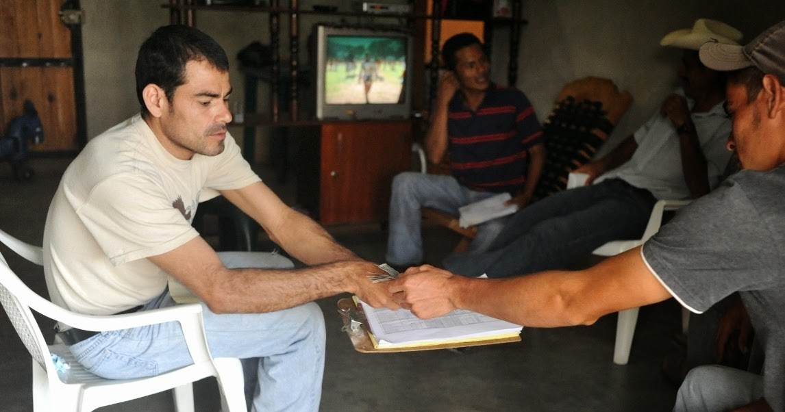 Union Microfinanza Managing The Microloans