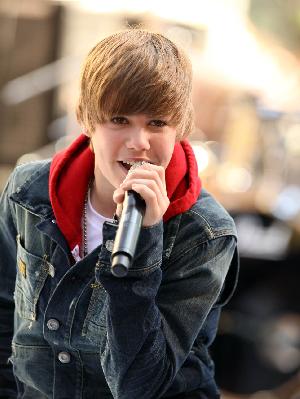 Justin Bieber Singing on Med 0902110448 Justin Bieber Singing Live Jpg