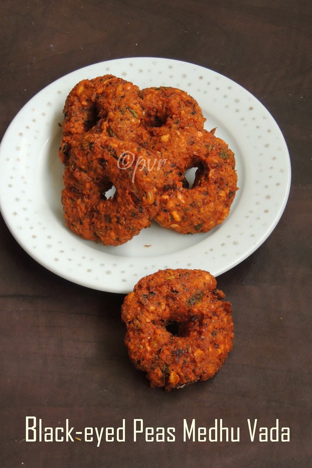 Priya's Versatile Recipes Black Eyed Peas Medhu Vada/Karamani Medhu