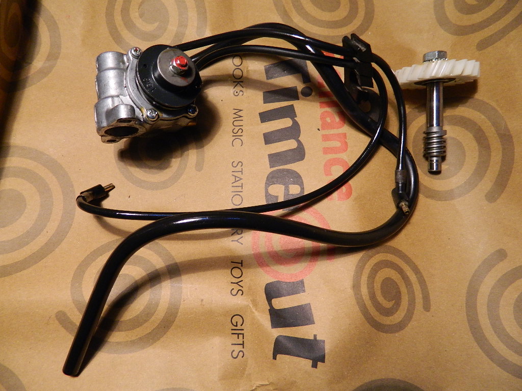 Yamaha RD 350 Rebuild to Stock Condition Oil Pump