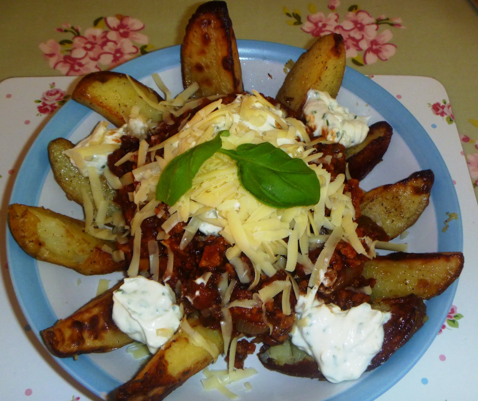The Vegetarian Experience Vegetarian Bolognese with Crunchy Potato Wedges