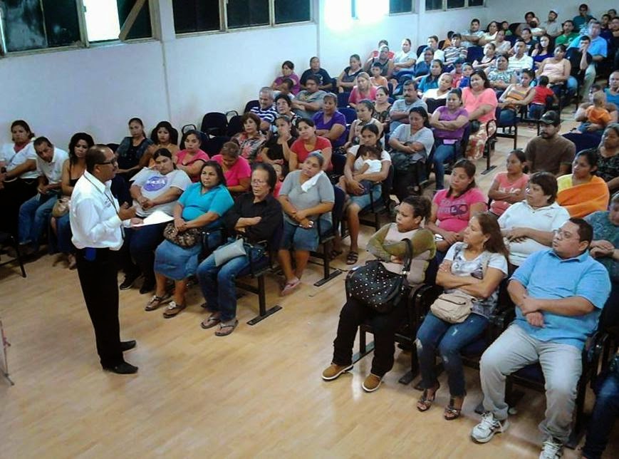 RECIBEN PADRES DE LA SECUNDARIA No.1, ALFREDO DEL MAZO, PATICA POR EL