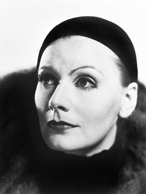 It's The Pictures That Got Small