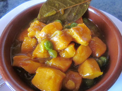 Tiras De Choco O Sepia Encebolladas
