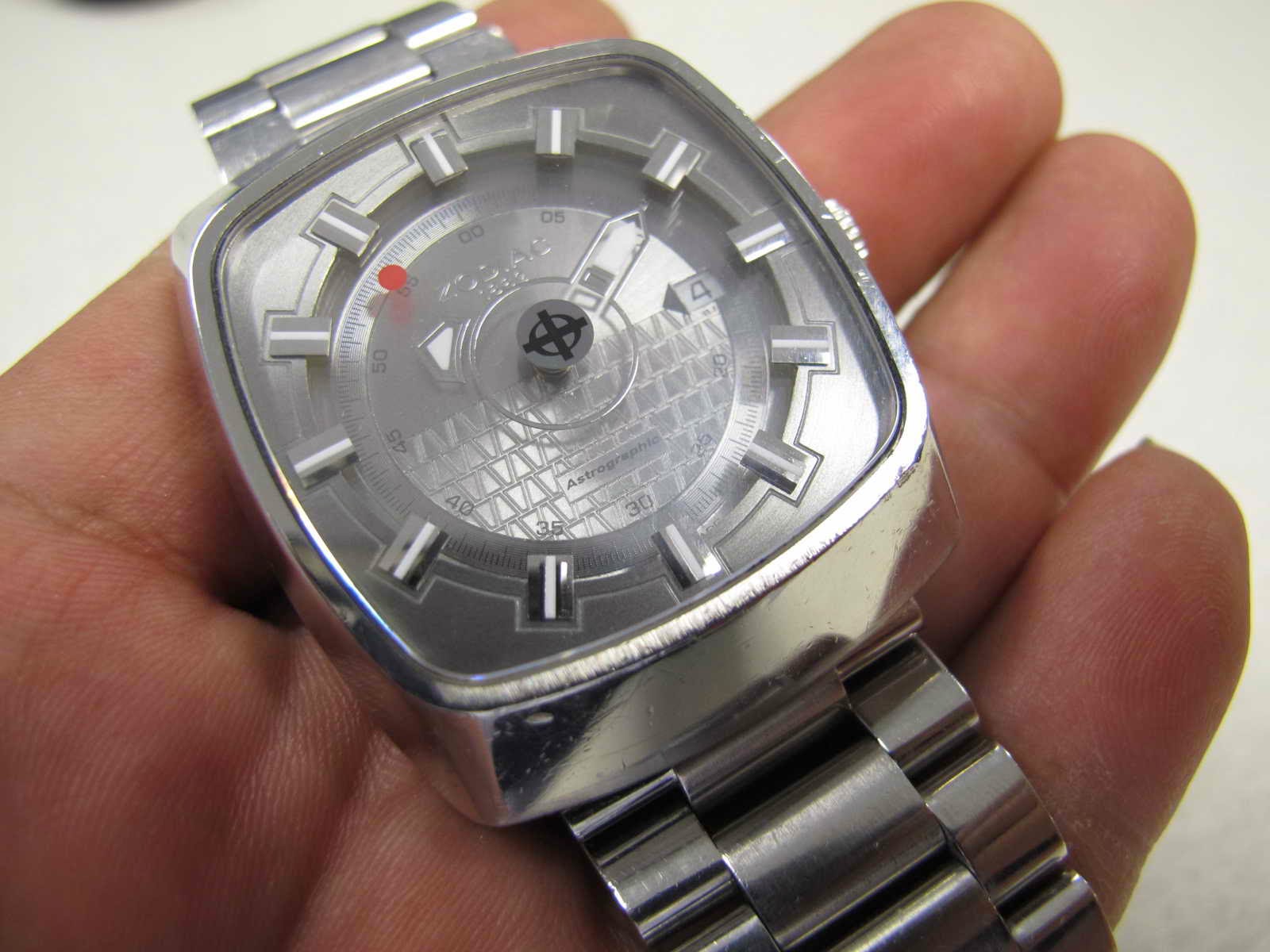 Maximuswatches Jual Beli Jam Tangan Second Baru Original Koleksi Jam Cocok untuk Anda yang memang sedang mencari jam tangan dengan performa Uniqe dengan pola jarum mengambang VERY RARE ZODIAC ASTROGRAPHIC 125th Anniversary