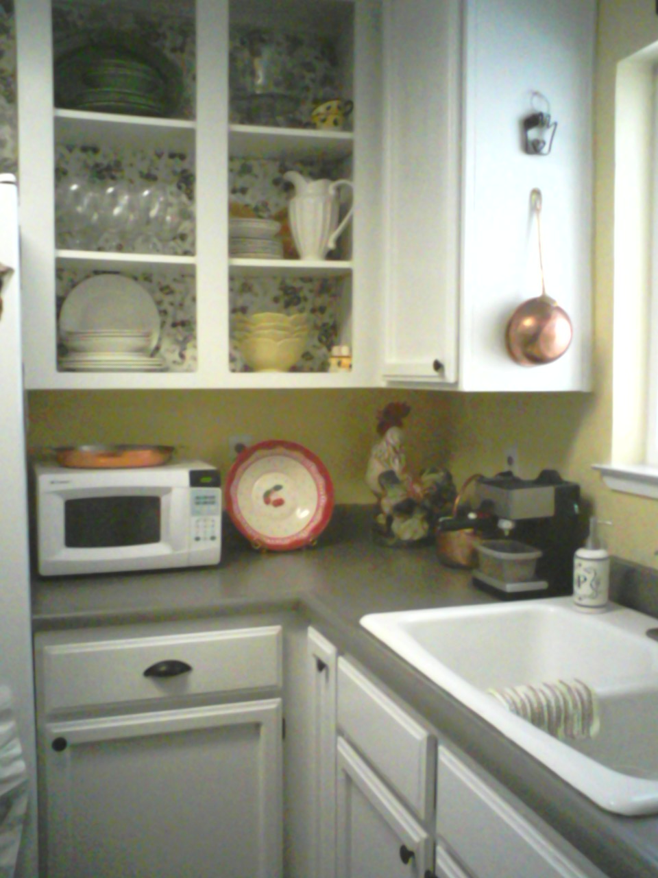 living a cottage life: Painted Kitchen Countertops, Take 2