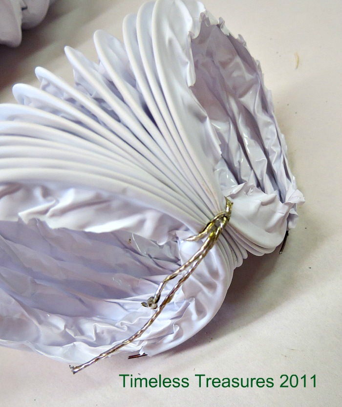 Timeless Treasures Dryer vent hose Snowy Snowman Tutorial