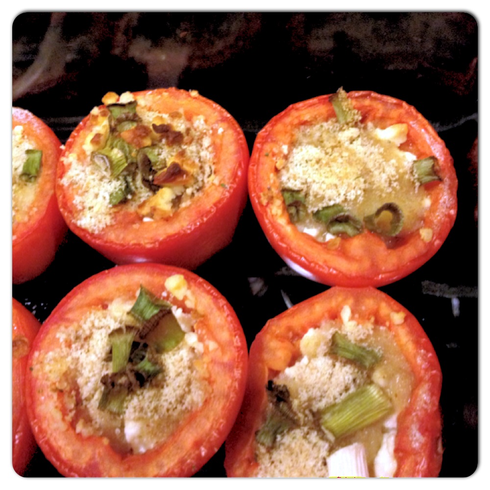 Recipe, Travel and Family Blog Purple Oven Mitt Baked Tomato with