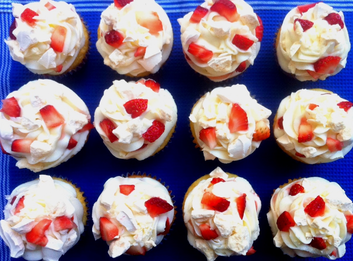 Eton Mess Cupcake