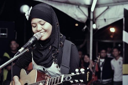 Lirik Lagu Kau Bukan Yg Pertama