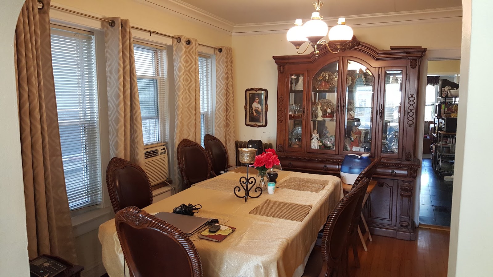 The Chicago Real Estate Local For sale 294,900! Well cared for Irving Park, Kilbourn Park area