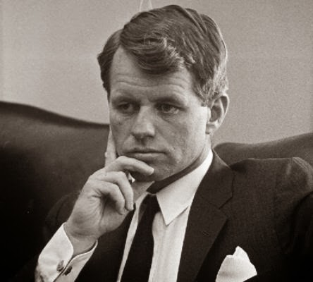 an analysis of the role of bobby kennedy throughout the cuban missile crisis Thirteen days (2000), starring kevin costner and directed by roger donaldson, is a film that chronicles the decision-making of president kennedy and his excomm during the cuban missile crisis. an analysis of the role of bobby kennedy throughout the cuban missile crisis Thirteen days (2000), starring kevin costner and directed by roger donaldson, is a film that chronicles the decision-making of president kennedy and his excomm during the cuban missile crisis.