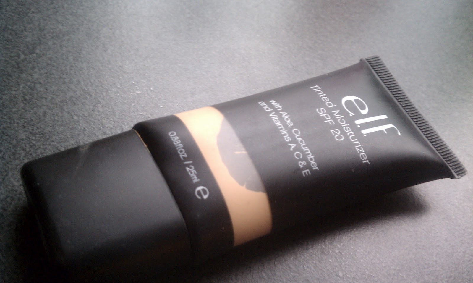 Elf Tinted Moisturizer Porcelain atelieryuwa.ciao.jp