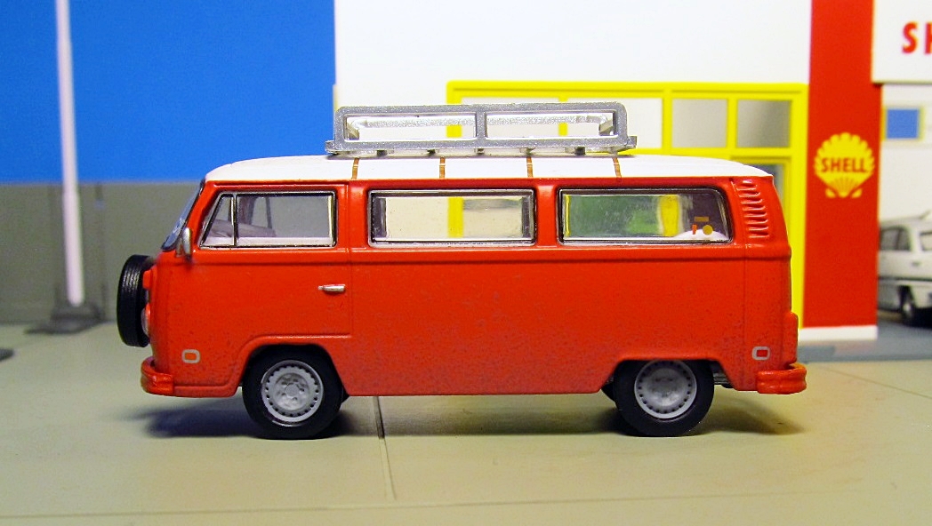 Greenlight Hollywood Field of Dreams 1973 Volkswagen Type 2