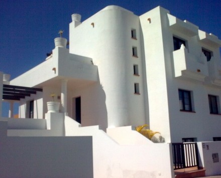 UNA LUGAR EN CORRALEJO: white 1