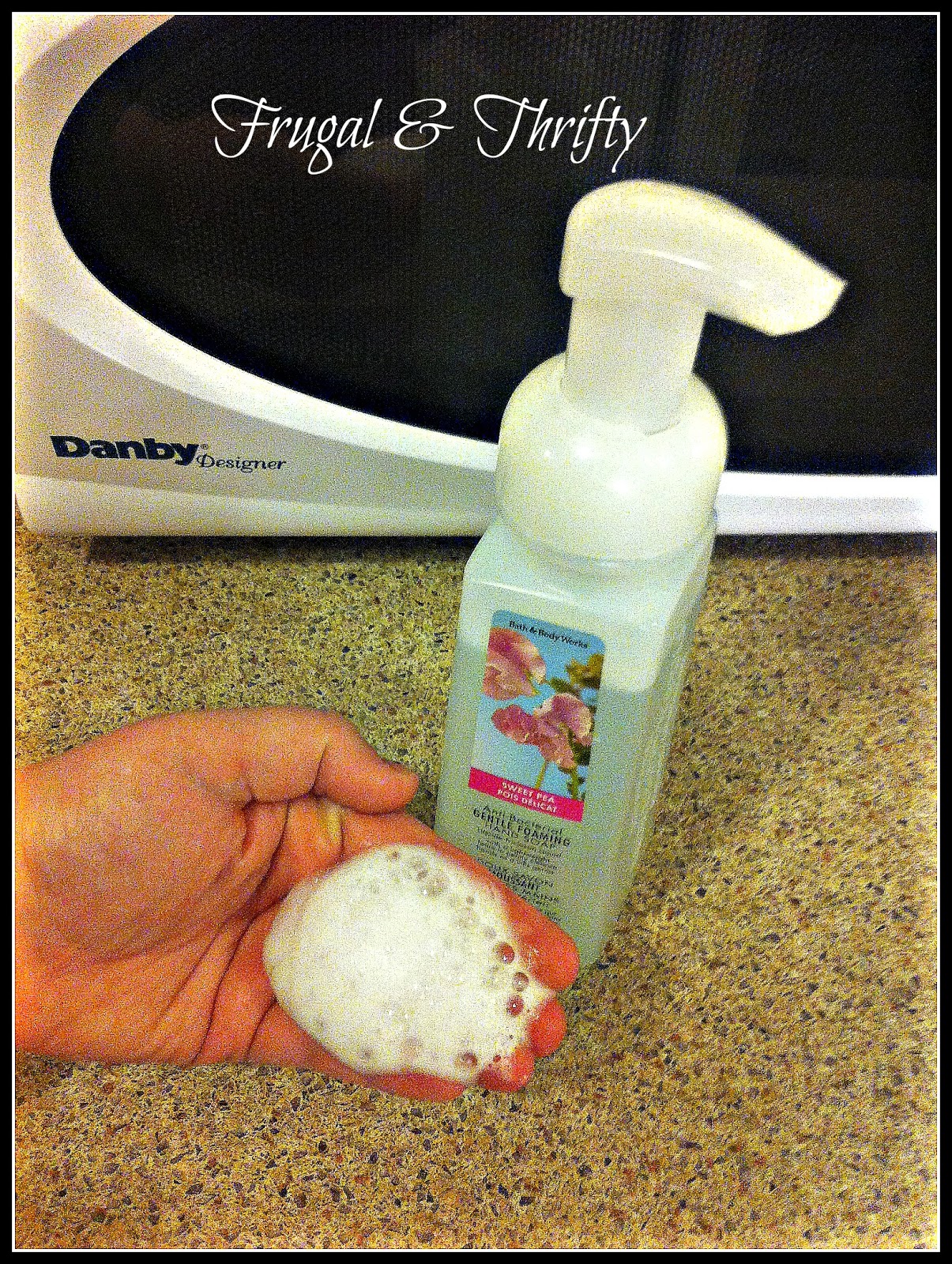 Frugal & Thrifty { DIY } Foaming Hand Soap Refill