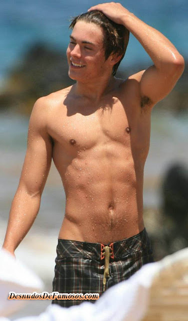 Zac Efron Desnudo