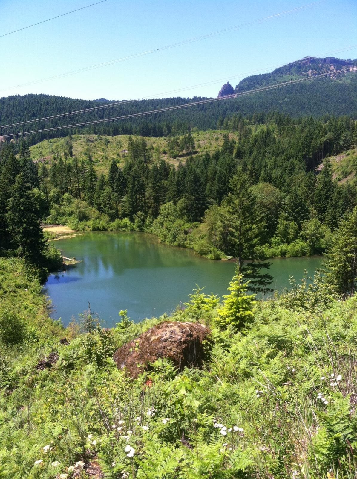.Hike Mondays. GILLETTE LAKE Pacific Crest Trailsection H