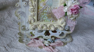 TheTara148: Cricut Photo Frame - Easel Card