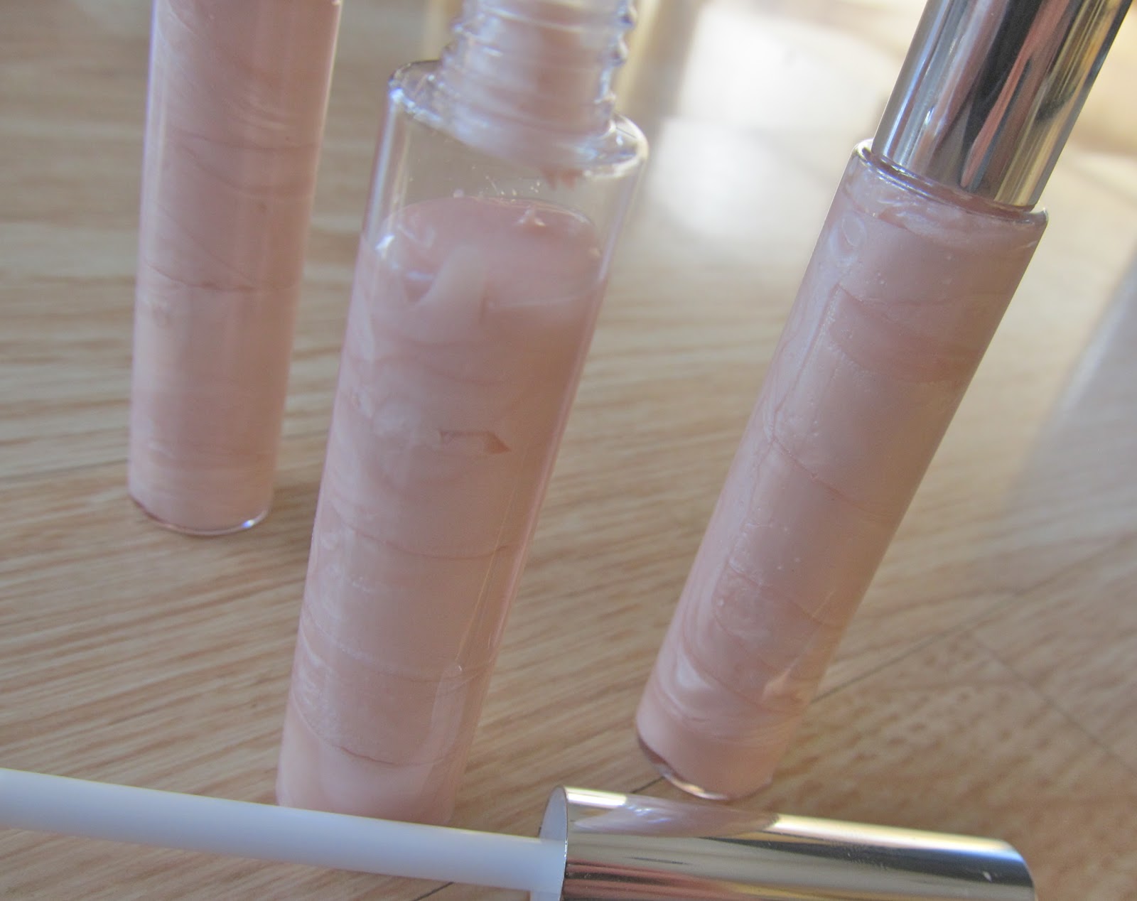 Keep Calm & DIY Liquid Lip Gloss