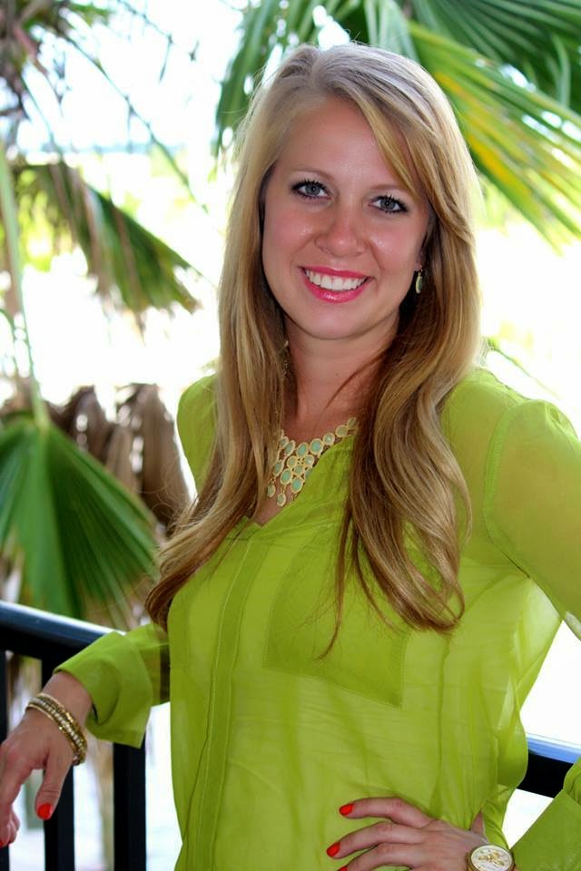 How I Made a NoSew Sink Skirt in 5 Easy Steps