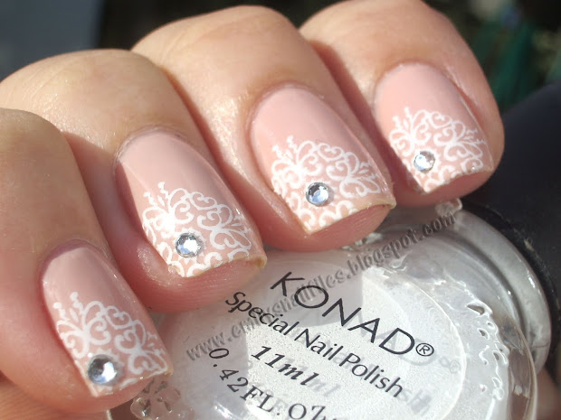 finger art nude nailart