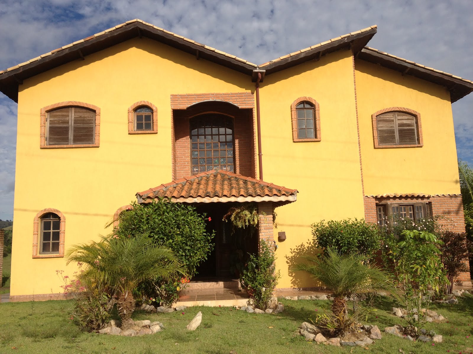 Casa à venda em condomínio de alto padrão VILLAGE PARAHYBUNA