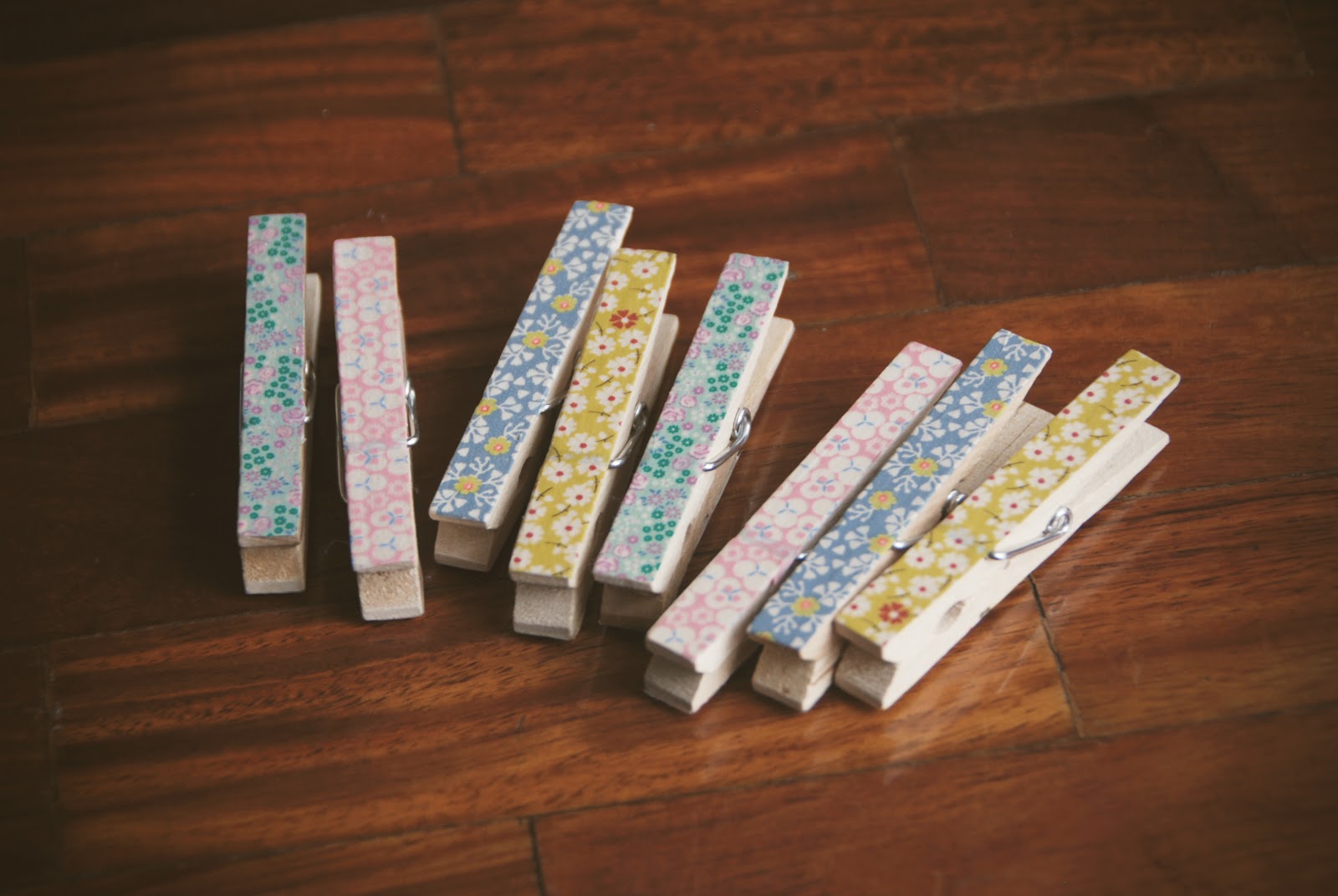 The Pink Doormat Easy DIY Washi Wooden Pegs