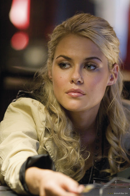  Rachael Taylor picture