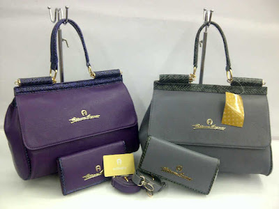 aigner+set+1033+bhn+kulit+34x25x10+grey-purple+300rb.jpg