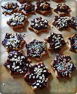 Schatten: Plätzchen mit Nüssen und Mandeln