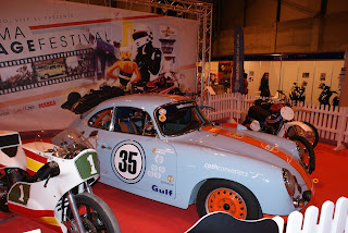 El Jarama Vintage Festival tuvo su presencia. Precioso Porsche decorado con los colores Gulf clásicos
