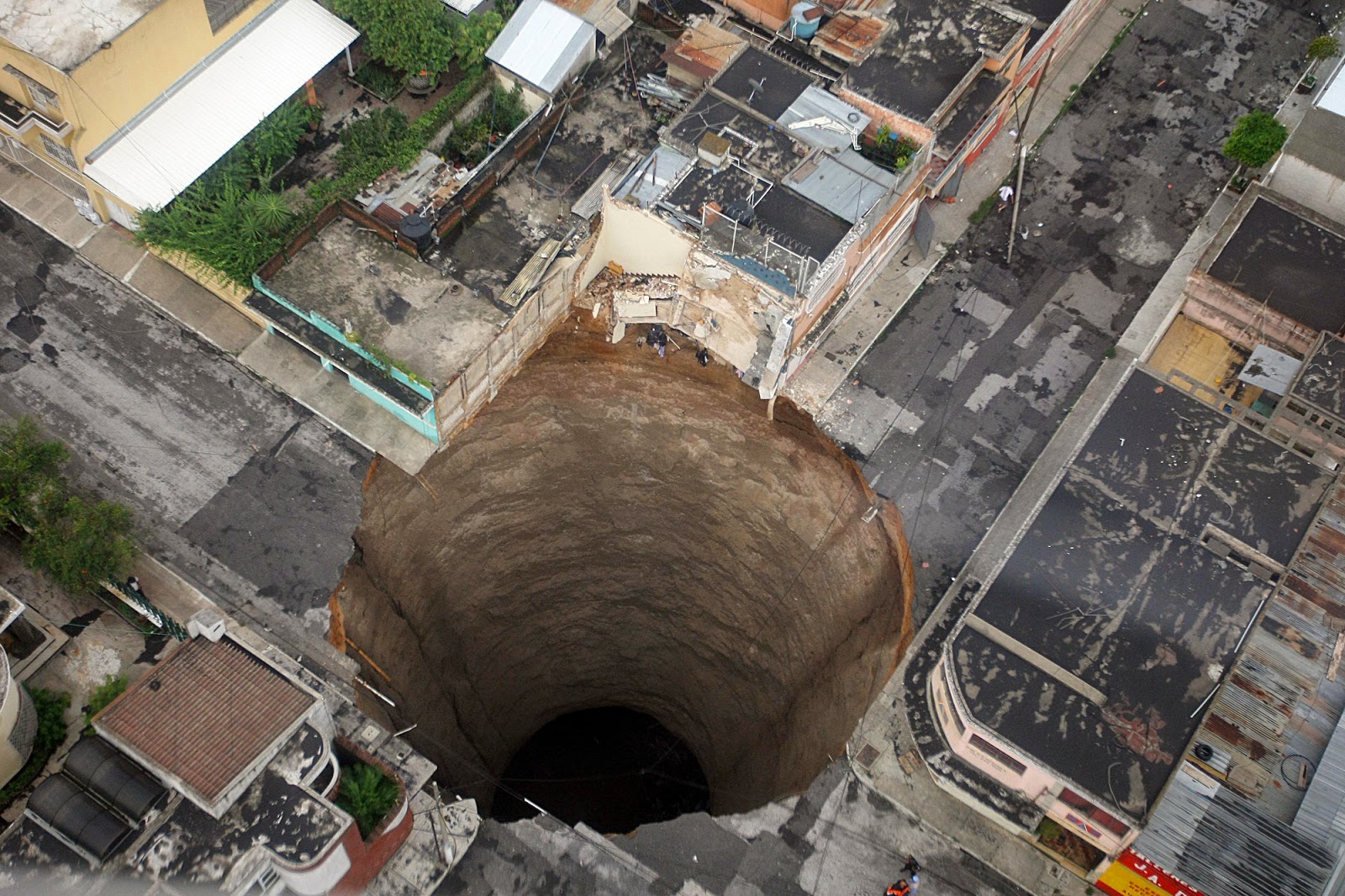 The Flaming Nose: Yikes! PBS & "NOVA" Take on Sinkholes -- Our Money is