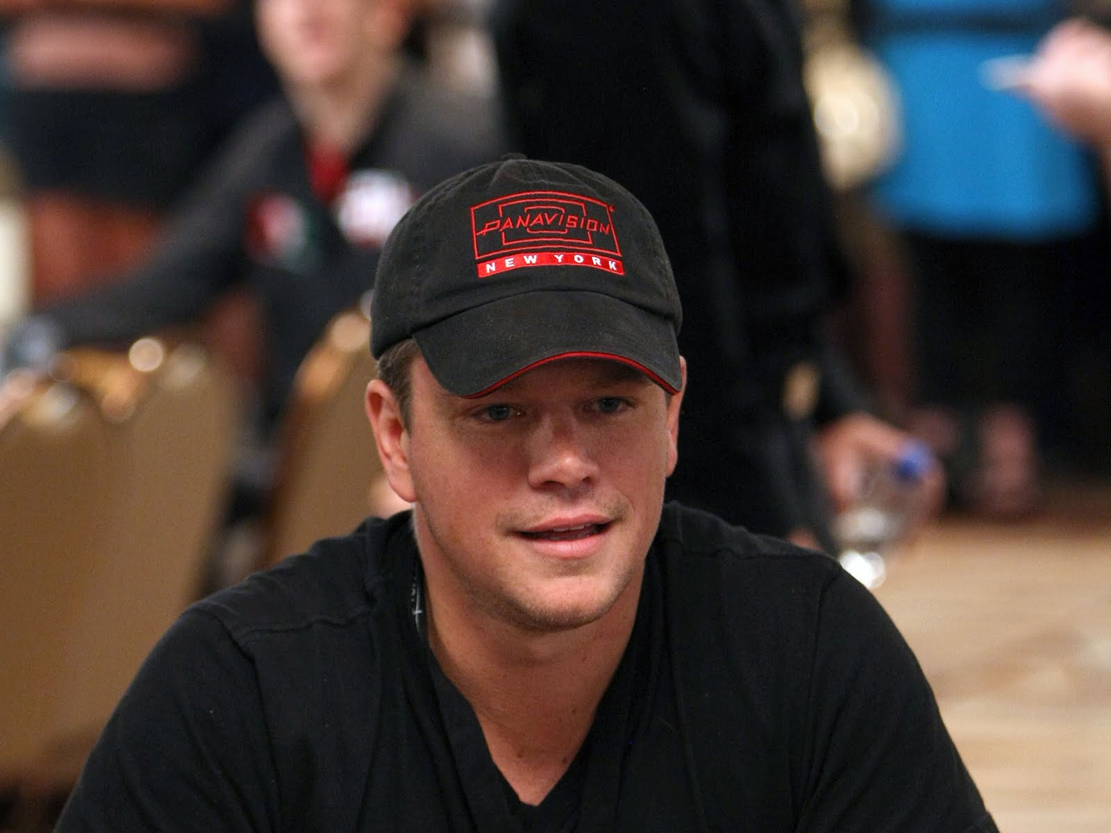http://2.bp.blogspot.com/-5Lcz-sFBWWc/TiB8Do7fDfI/AAAAAAAAAp0/PnfG7TRtzrI/s1600/Matt+Damon+Wallpaper-45.jpg